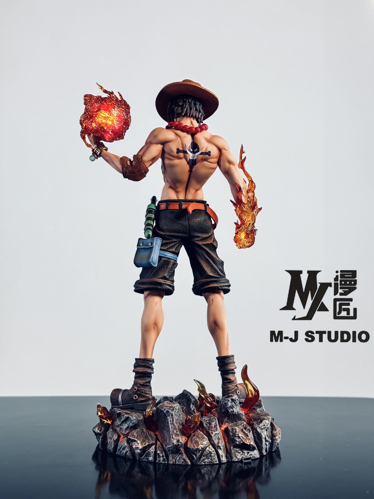 MJ Studio - Ace [PRE-ORDER CLOSED]